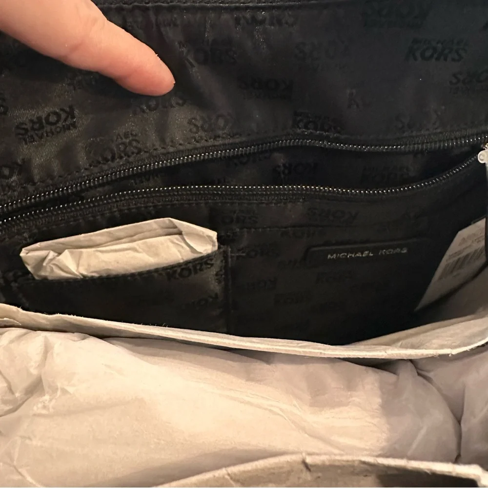 Michael Kors Lydia Large Hobo Bag Purse Signature MK Logo Black Shoulder Bag NEW - Picture 10 of 16